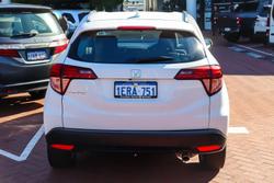 2015 Honda
HR-V VTi-S