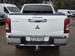 2023 Mitsubishi
Triton GLS