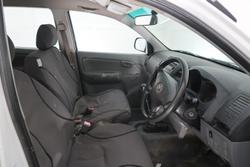 2009 Toyota Hilux Workmate TGN16R MY09 4x2 Glacier White