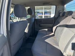 2012 Toyota
Hilux SR