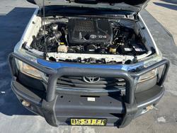 2012 Toyota
Hilux SR