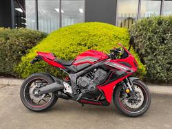 Honda CBR650R
