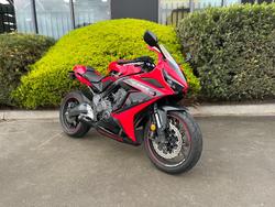 2023 Honda CBR650R Red