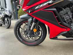2023 Honda CBR650R Red