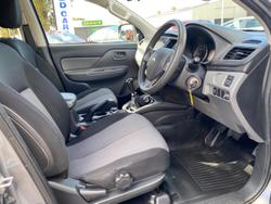 2018 Mitsubishi
Triton GLX
