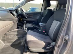 2018 Mitsubishi
Triton GLX