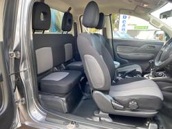 2018 Mitsubishi
Triton GLX
