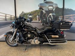 2013 Harley-davidson FLHTCU U/C ELECTRA GLIDE BLACK