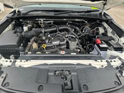 2021 Toyota
Hilux Workmate