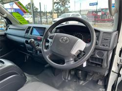 2017 Toyota
Hiace