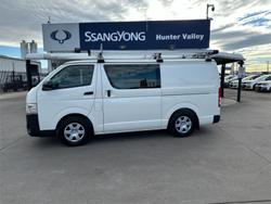 2017 Toyota
Hiace