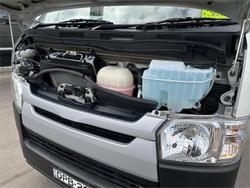 2017 Toyota
Hiace