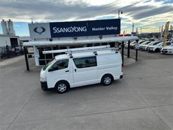 2017 Toyota
Hiace