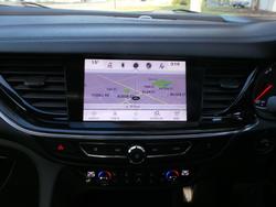2018 Holden
Calais V
