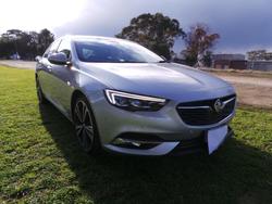 2018 Holden
Calais V