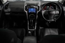 2019 Isuzu
                D-MAX LS-U