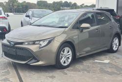 2020 Toyota
                Corolla Ascent Sport Hybrid