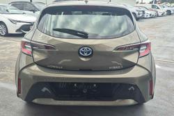 2020 Toyota
                Corolla Ascent Sport Hybrid