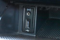 2014 Volkswagen
                Golf R