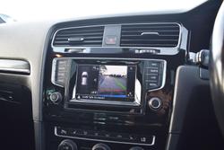 2014 Volkswagen
                Golf R