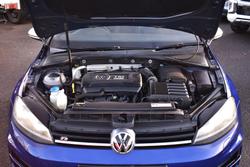 2014 Volkswagen
                Golf R
