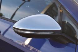 2014 Volkswagen
                Golf R