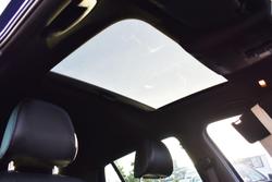 2014 Volkswagen
                Golf R
