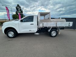2015 Nissan
                Navara DX
