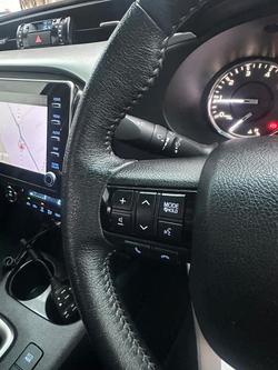 2020 Toyota
Hilux SR5