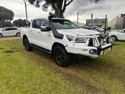 2020 Toyota
Hilux SR5
