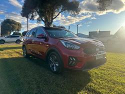 2021 Kia
Niro Hybrid S