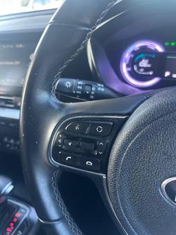2021 Kia
Niro Hybrid S