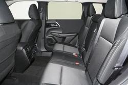 2024 Mitsubishi
Outlander LS