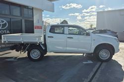 2022 Isuzu
                D-MAX SX
