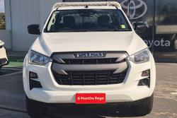 2022 Isuzu
                D-MAX SX
