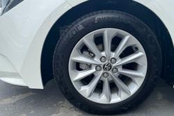 2022 Toyota
                Corolla Ascent Sport Hybrid
