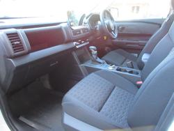 2025 Mitsubishi
Triton GLX