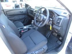 2025 Mitsubishi
Triton GLX