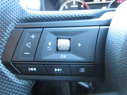 2025 Mitsubishi
Triton GLX