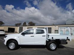 2025 Isuzu
D-MAX SX