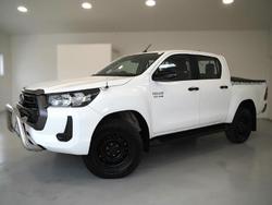 2021 Toyota
                Hilux SR