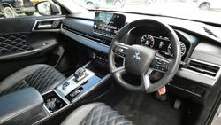 2023 Mitsubishi
Outlander Exceed 7 Seat (AWD)