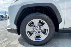 2022 Toyota
                RAV4 GX