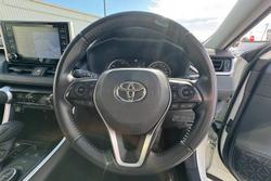 2022 Toyota
                RAV4 GX