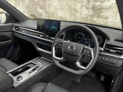 2025 SSANGYONG
                REXTON ULTIMATE SPORT