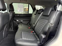 2023 Ford
Everest Sport