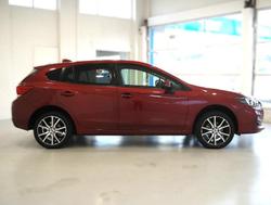 2017 Subaru
Impreza 2.0i Premium