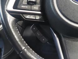 2017 Subaru
Impreza 2.0i Premium