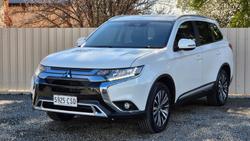 2019 Mitsubishi
Outlander LS
