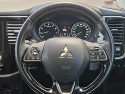 2019 Mitsubishi
Outlander LS